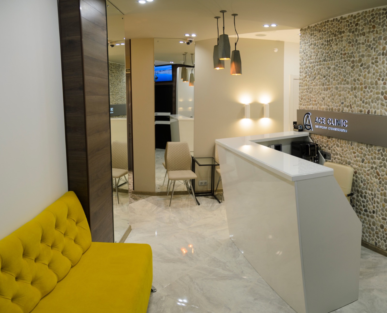 Ресепшен Ace Clinic на Казанской набережной
